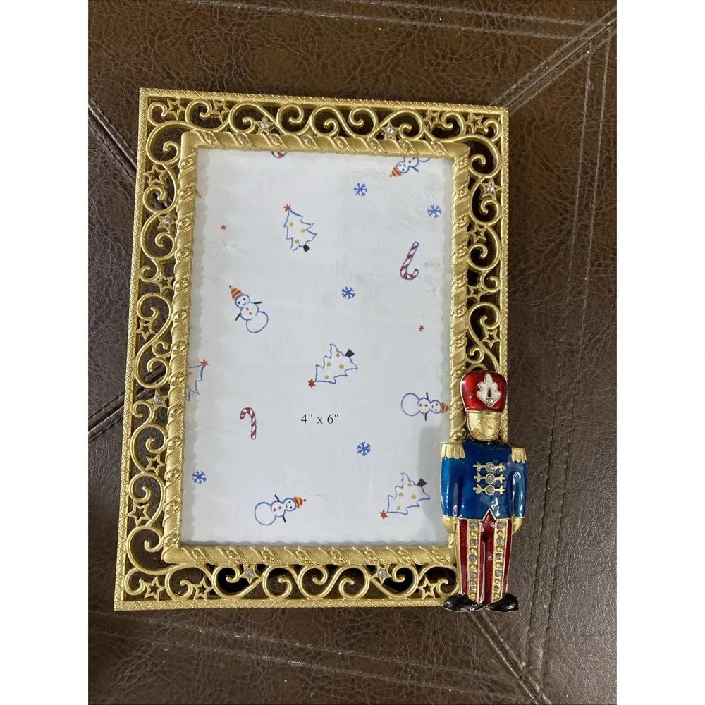Vintage Christmas Nutcracker Photo Frame 4x6 Ornate Gold Scrollwork Table Decor‎
